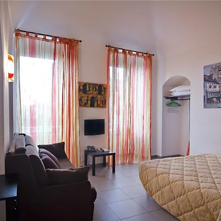 Londrino Guest house 2*