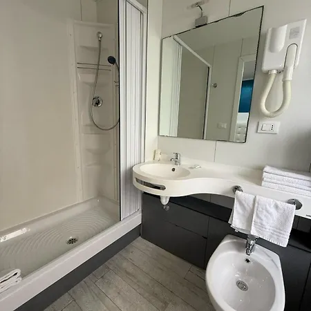 Londrino Guest house 2*